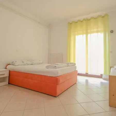 Apartment Adila 4 Novigrad (Istria)