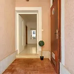 Apartment Adila 4 *