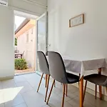 Adila 4 Novigrad Istria