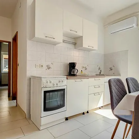 Apartment Adila 4 Novigrad Istria